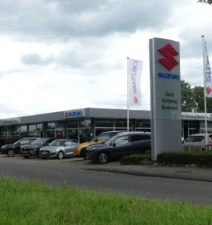 Auto_Versteeg_Buurman_Deventer_Suzuki_Dealer_Pand_f2fa348a07